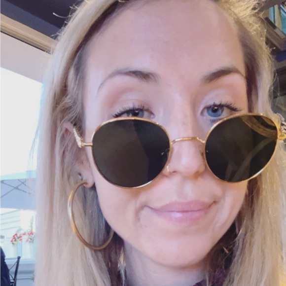 Meet your Posher, Analisa - Picture 1 of 1